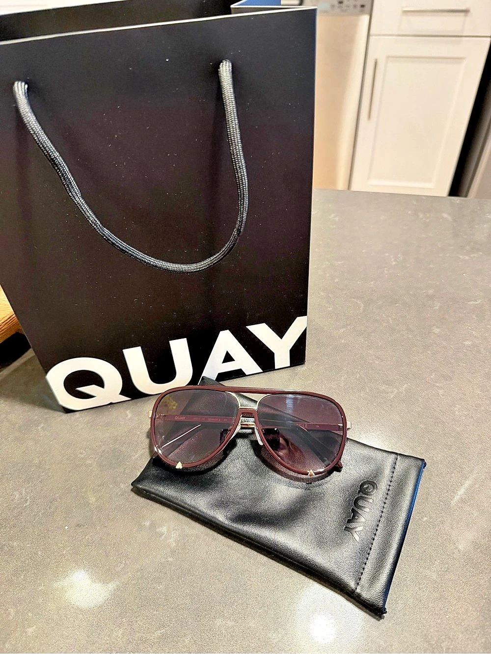 NWOT- Quay Sunglasses ‘High Profile’ in Espresso/ Brown